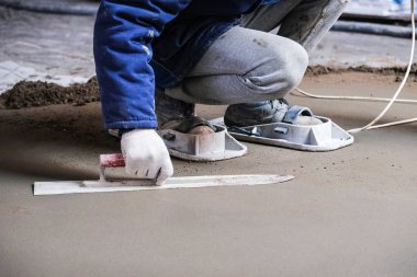 dökülen beton levha