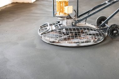 dökülen beton levha