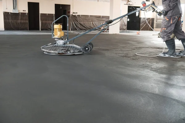 dökülen beton levha