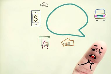 Bir Happy.thinking hayal parmak sanat birçok fikirleri izole gri duvar arka plan seyir vardır.