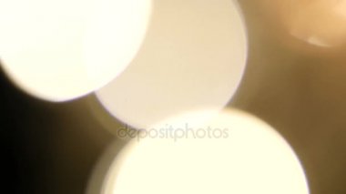 Film yakmak Footage.Light bakliyat ve yanıyor. Gerçek mercek parlaması ve hafif sızıntı ile koyu arka plan üzerinde Ultra yüksek çözünürlüklü güzel ışık sızıntısı.