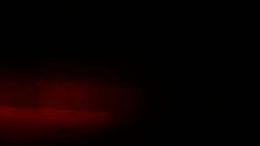 Kaçak ışık el altında. Film yakmak yerleşimi Lifetime.Light bakliyat ve yanıyor. Gerçek mercek parlaması ve hafif sızıntı ile koyu arka plan üzerinde Ultra yüksek çözünürlüklü güzel ışık sızıntısı. 