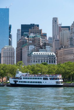 Turist gemisi, Manhattan