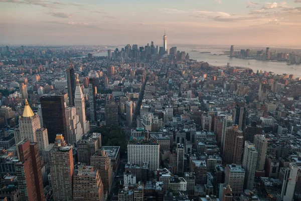 New York antenn i skymningen — Stockfoto