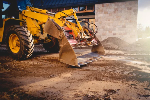 Excavator Bergerak Bumi Dengan Sekop Lokasi Konstruksi — Stok Foto