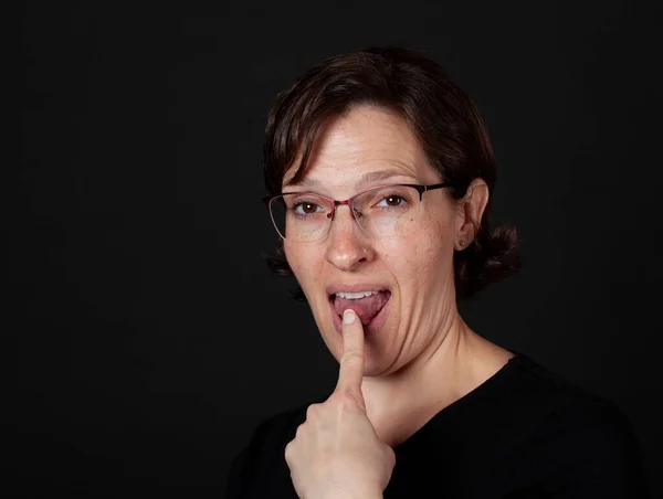 Woman Black Hand Mouth Wearing Glasses Lifestyle Concept Image Frustrated — Stock Photo, Image