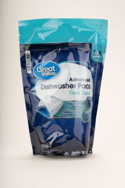 Rocky Hill, CT, ABD - 4 Nisan 2020 - Büyük Değer - Wal Mart Gelişmiş Bulaşıkçı Paketleri Taze 24 paket