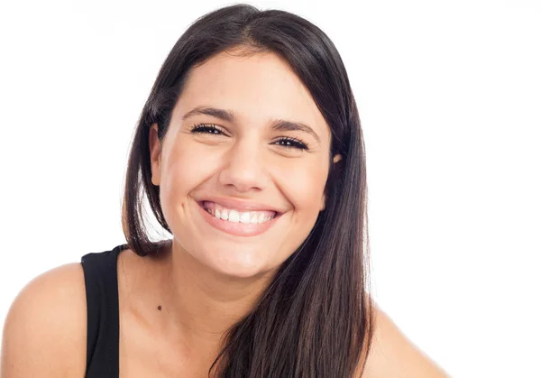 Porträt einer glücklichen jungen brünetten Frau, die lacht — Stockfoto
