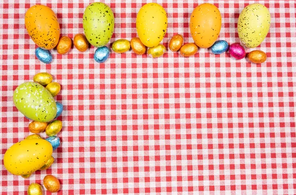 Mezcla Huevos Pascua Todos Los Colores Tamaños Sobre Fondo Tela —  Fotos de Stock