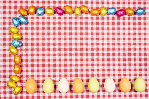 Mezcla Huevos Pascua Todos Los Colores Tamaños Sobre Fondo Tela —  Fotos de Stock