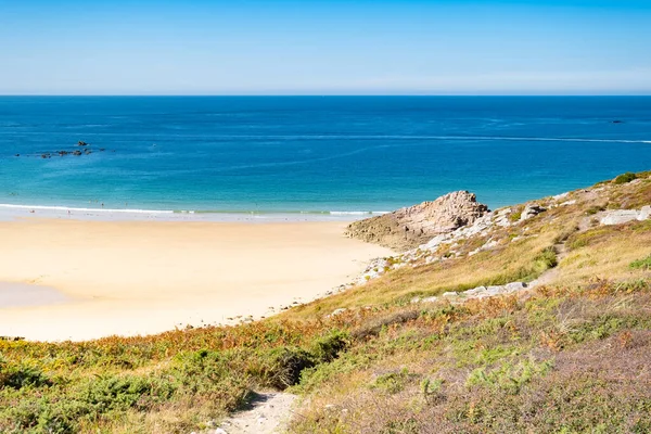 Fransa Nın Breton Kıyı Şeridindeki Sahil Çukuru Yazın Kumları Kayaları — Stok fotoğraf