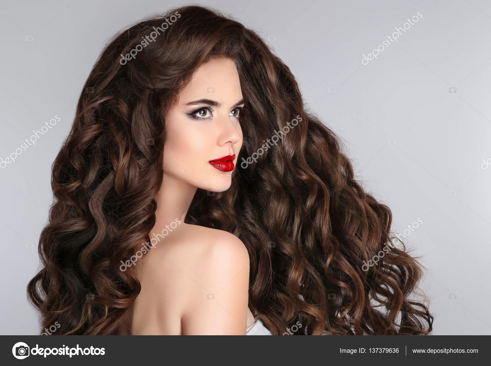Brunette Curly Hairstyles 66