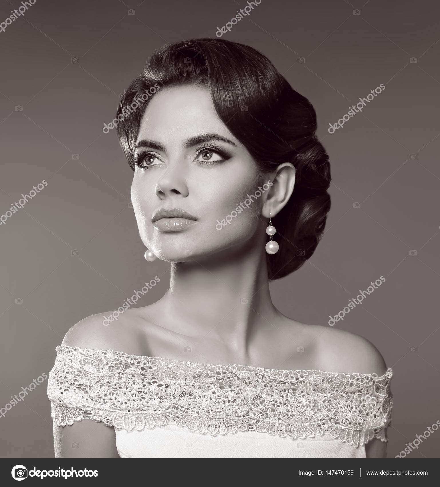 Beauté mode femme vintage portrait. Dame rétro avec hairstyl \u2014 Photo