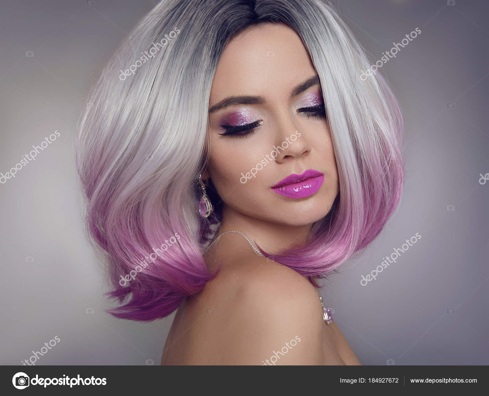 Colored Ombre Hair Extensions Beauty Model Girl Blonde With Sho