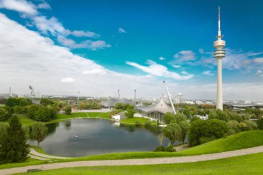 Münih, ORME, Olimpiyat kule ile Olympiapark üzerinde göster