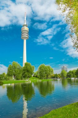 Münih, ORME, Olimpiyat kule ile Olympiapark üzerinde göster