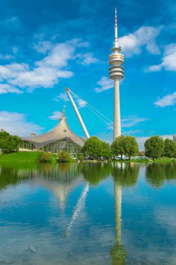 Münih, ORME, Olimpiyat kule ile Olympiapark üzerinde göster