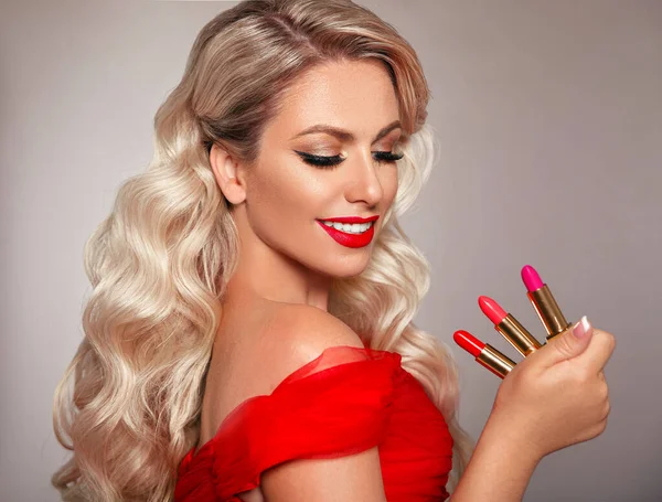 Lápiz Labial Maquillaje Belleza Retrato Glamour Moda Mujer Rubia Sexy — Foto de Stock