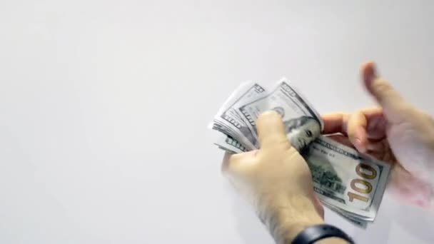 Geld Dollars Zählen Hände Klamotten Auf Weißem Hintergrund — Stockvideo