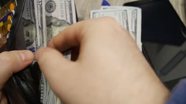 Carteira Bolsa Com Dinheiro Contando Dinheiro Após Sorte Fracasso Tomando — Vídeo de Stock