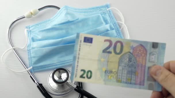 Virus Beschermende Preventie Masker Van Coronavirus Covid Stethoscoop Geld Witte — Stockvideo