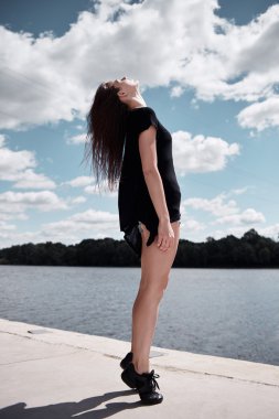 Endüstriyel Yaz dans