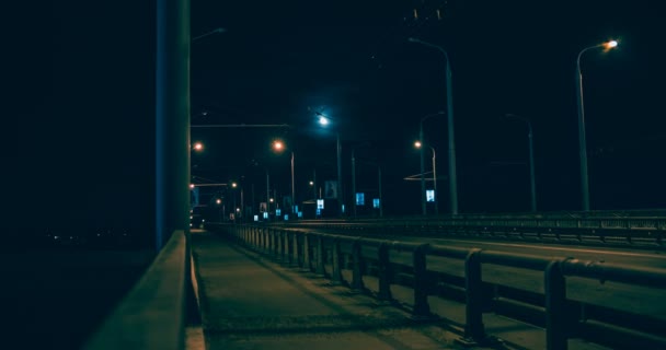 Traffic on bridge at night — Stock Video