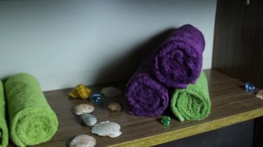 Havlu Raf spa salonda