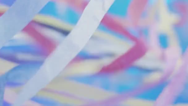 Yelpaze Üzerine Renkli Kağıt Kurdele Yavaş Çekimde — Stok video
