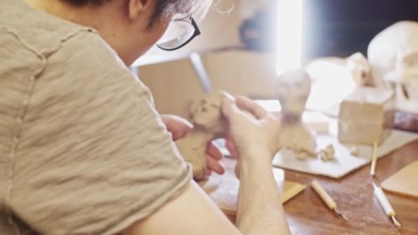 Young Artist Sculpting Bust Woman Plasticine Non Drying Clay — 비디오