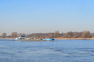Tank taşıma gemi Hollandalı River Waal tarafından