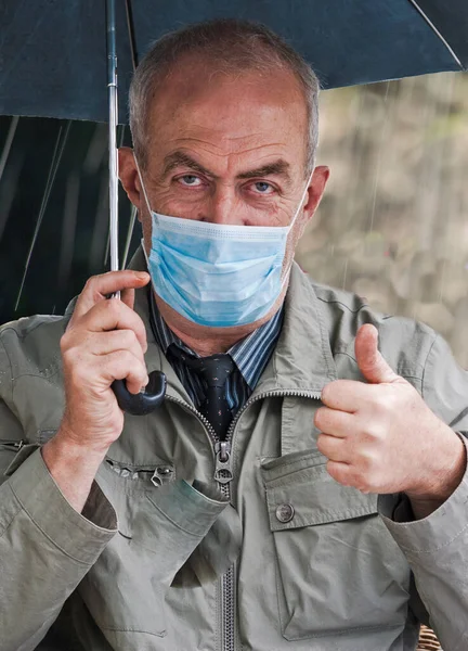 Porträt Eines Alten Mannes Mit Medizinischer Maske Ein Konzept Zur — Stockfoto