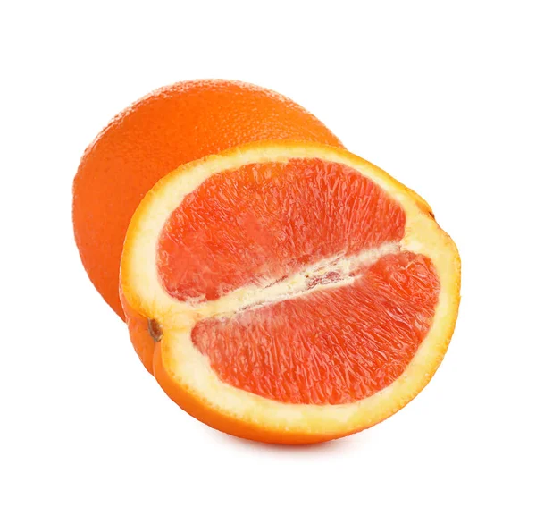 Dojrzałych pomarańczy na białym tle. Świeże owoce cytrusowe — Zdjęcie stockowe