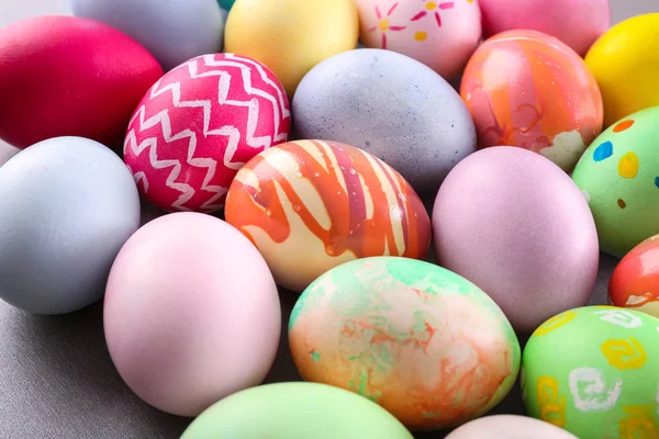 Colorful Easter eggs on table — Stock Photo, Image