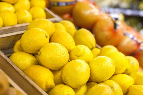 Ízletes citrus gyümölcs piac — Stock Fotó