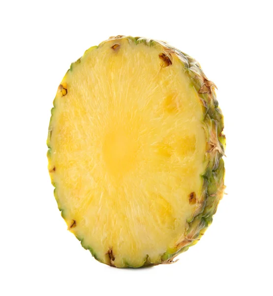 Fatia de abacaxi suculento no fundo branco — Fotografia de Stock