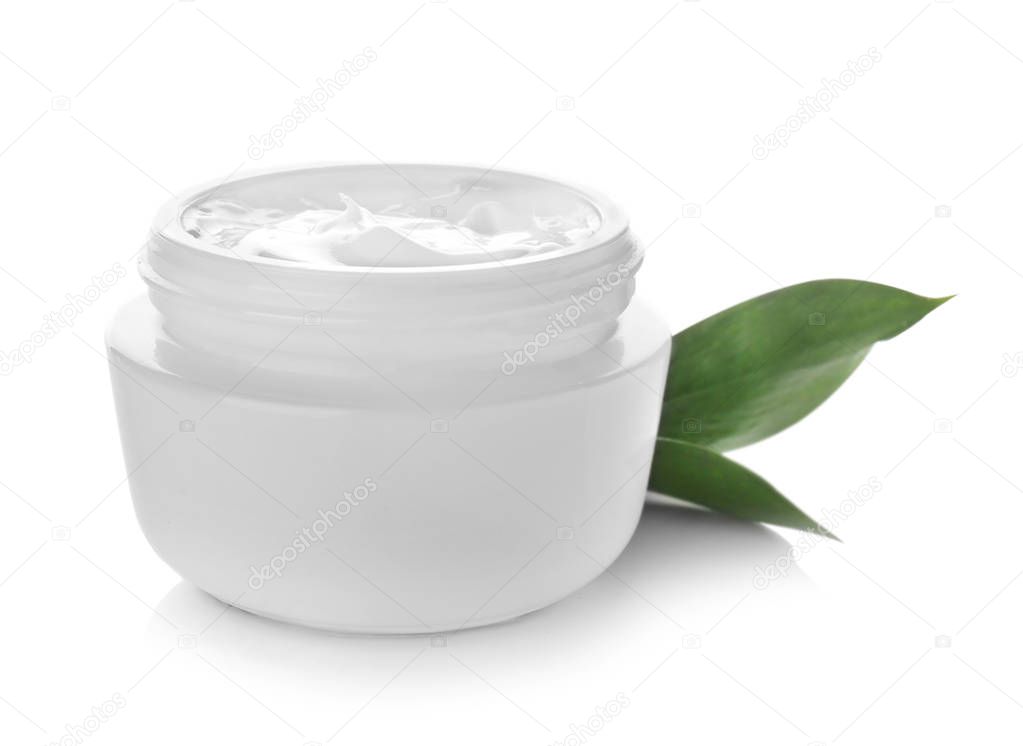 https://st3.depositphotos.com/10614052/18999/i/950/depositphotos_189999390-stock-photo-jar-of-cream-with-herbal.jpg