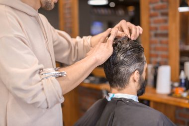 Profesyonel kuaför müşteri Kuaför salon ile çalışma