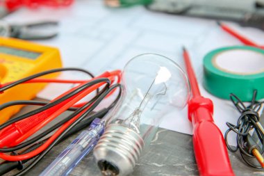 Tablo farklı elektrik araçları