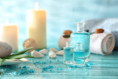 Ahşap masa spa yordamlar için önemli petrol şişe