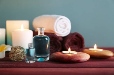 Masadaki güzel spa kompozisyonu