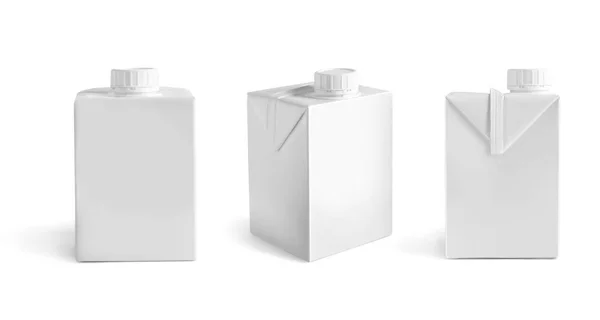 Conjunto de embalagens em branco com bebida sobre fundo branco. Mockup para design — Fotografia de Stock