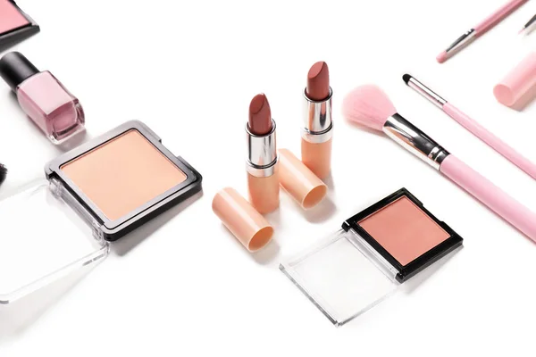 Set von dekorativer Kosmetik auf weißem Hintergrund — Stockfoto
