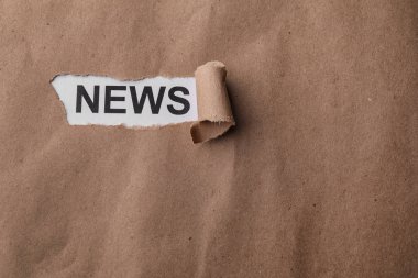 Word haber kalçası kağıt delikten görünür