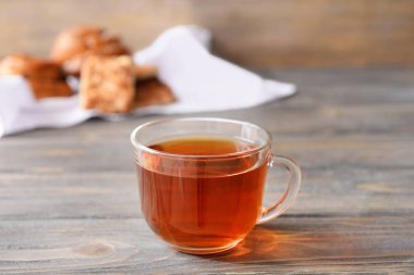 Cam fincan lezzetli çay tablo