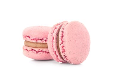 Beyaz zemin üzerine lezzetli macarons