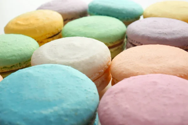 Leckere bunte Macarons, Nahaufnahme — Stockfoto