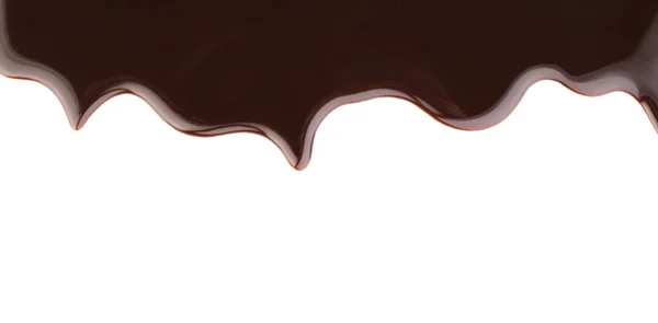 Deliciosa salsa de chocolate sobre fondo blanco — Foto de Stock
