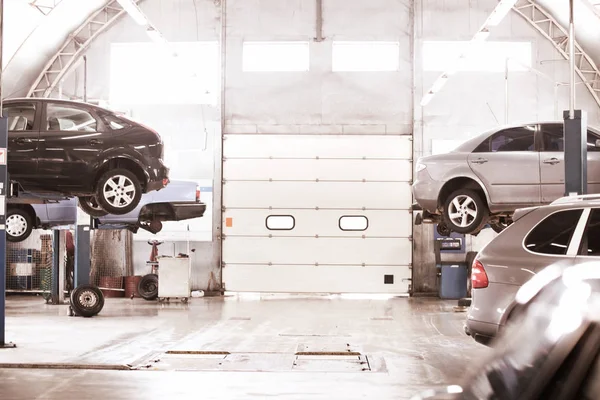 Araba Servis Merkezi ile otomobil iç