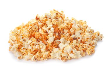 Beyaz zemin üzerine lezzetli karamelli patlamış mısır